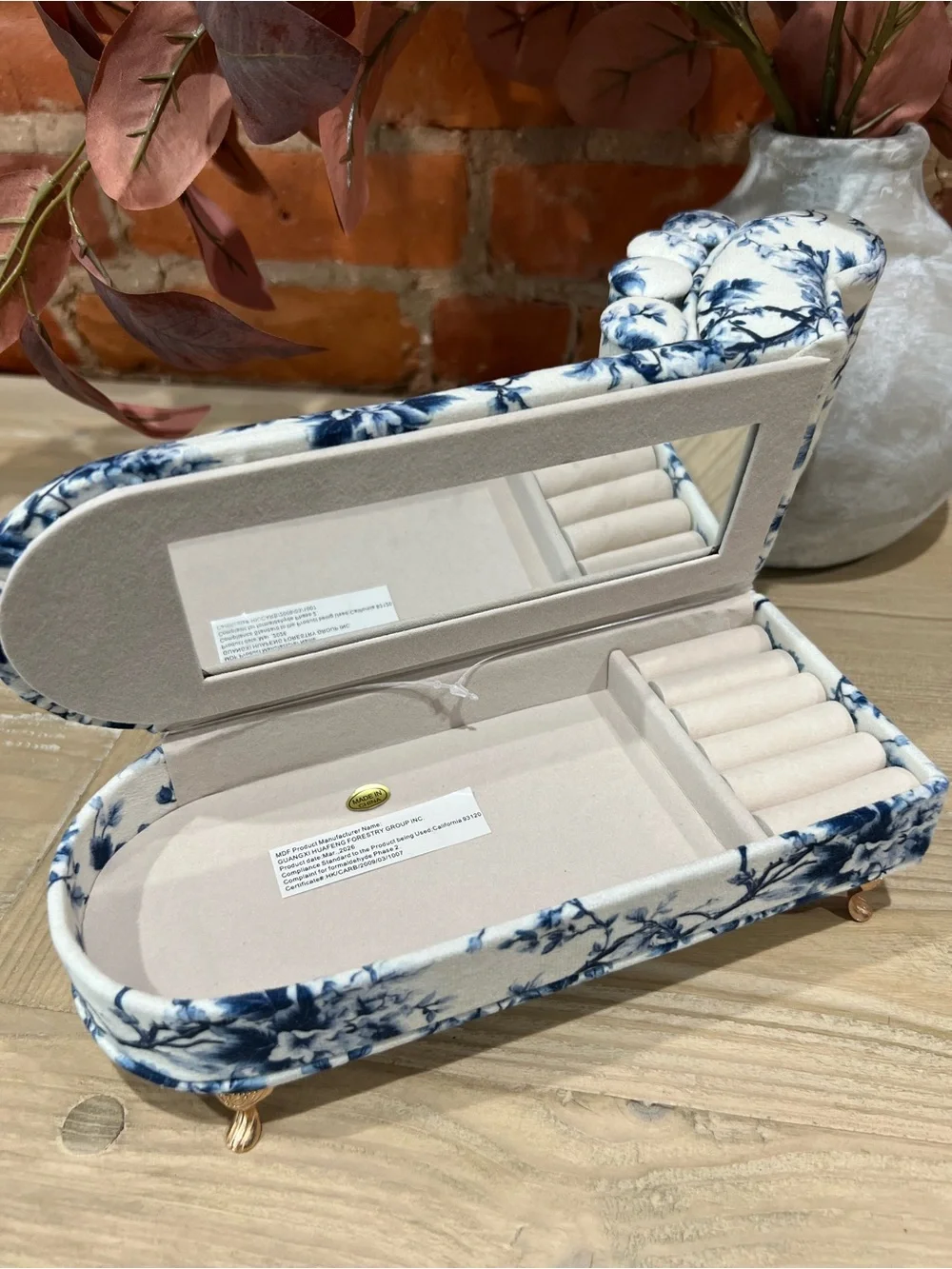 NWOT Floral Mini Chaise Lounge Jewelry Box Organizer